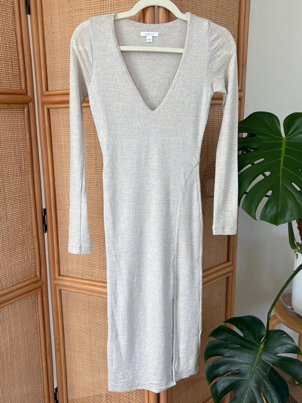 Kookai Merino Wool V-neck Bodycon Dress With Slit in Marble Grey Size: AU1 /US2